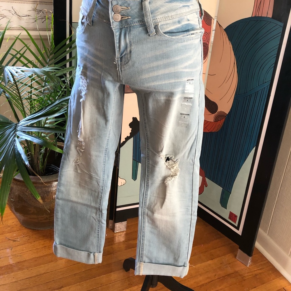 light blue capri ripped jeans